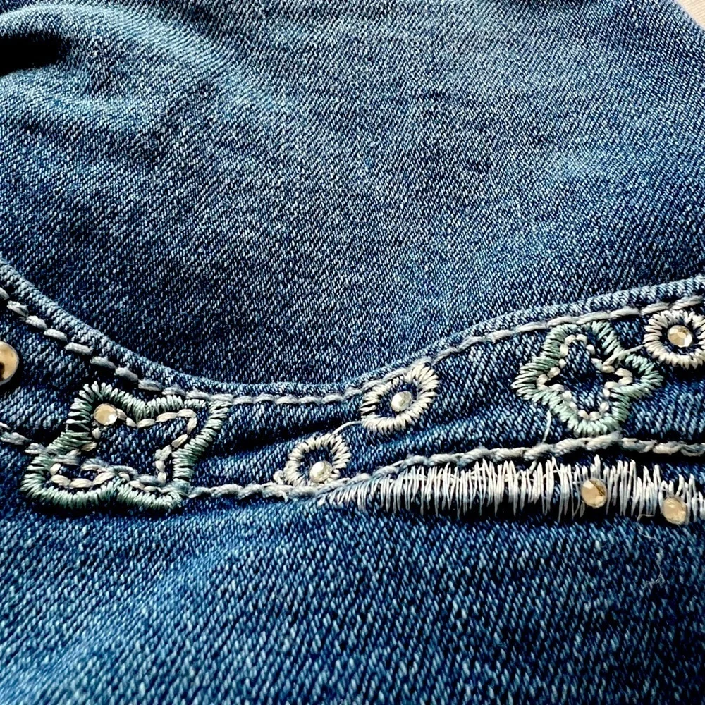 EARL JEANS denim shorts embellished pockets size 24W - Picture 3 of 6